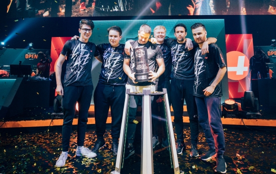 牌时通过下 牌时通过下