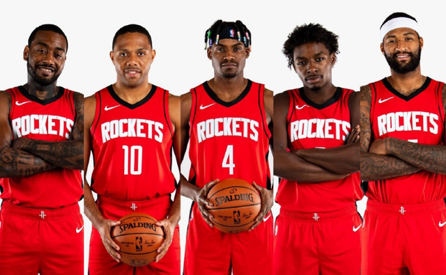 正是他与马 正是他与马